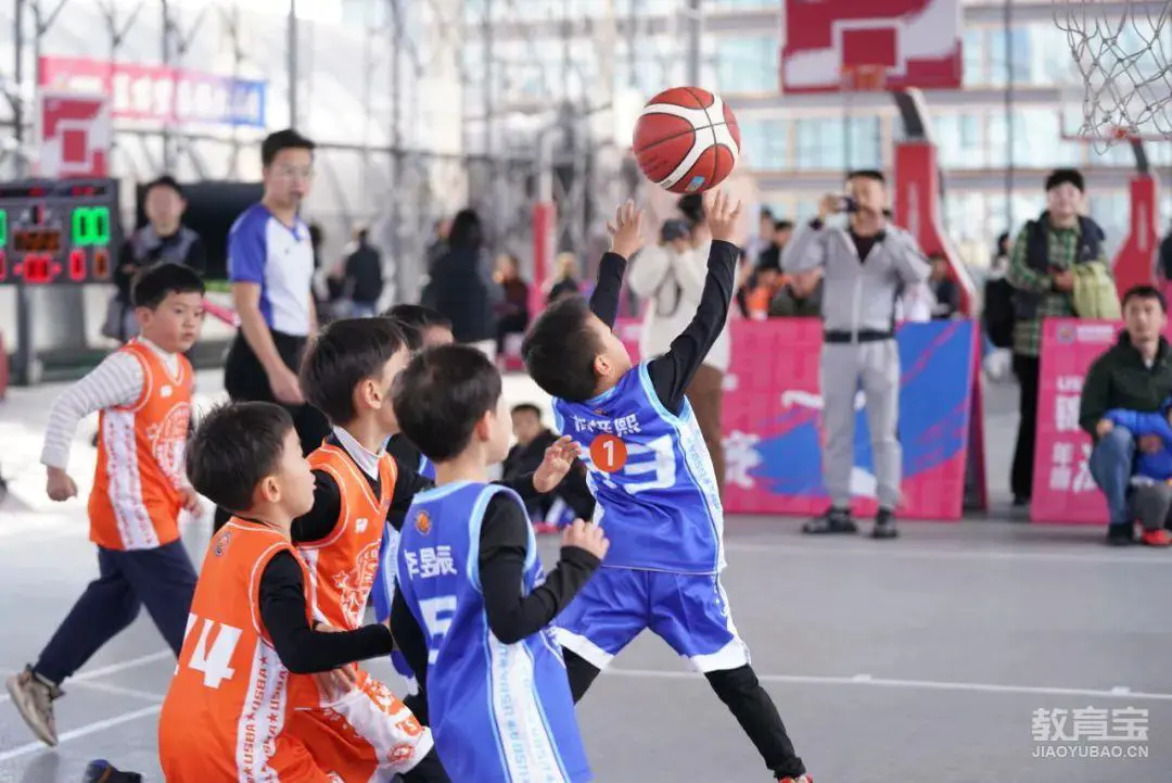 青少年学生篮球训练营发言稿_2